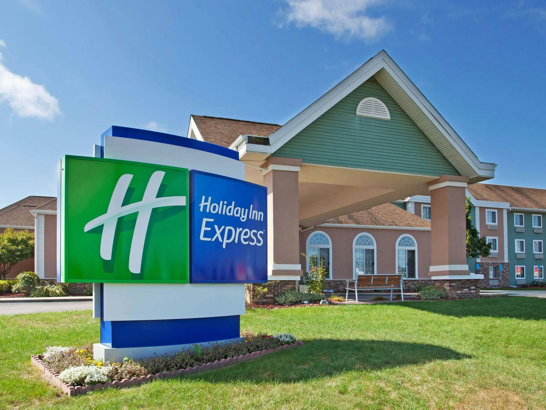 Holiday Inn Express Birch Run