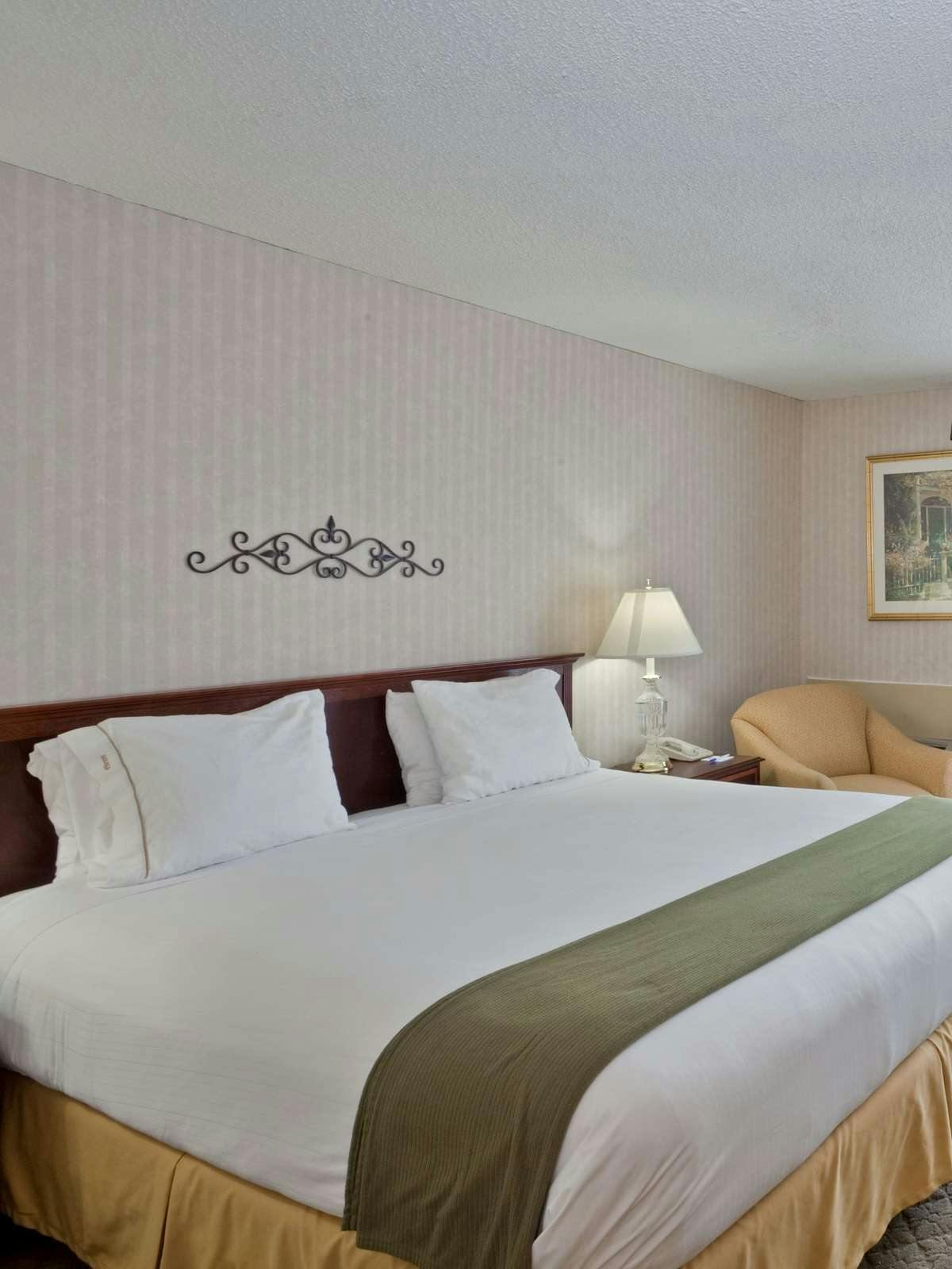 Hotel Holiday Inn Express Birmingham photo 1