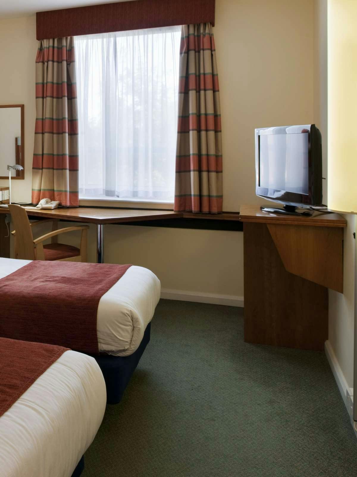 Hotel Holiday Inn Express Burton Upon Trent photo 2