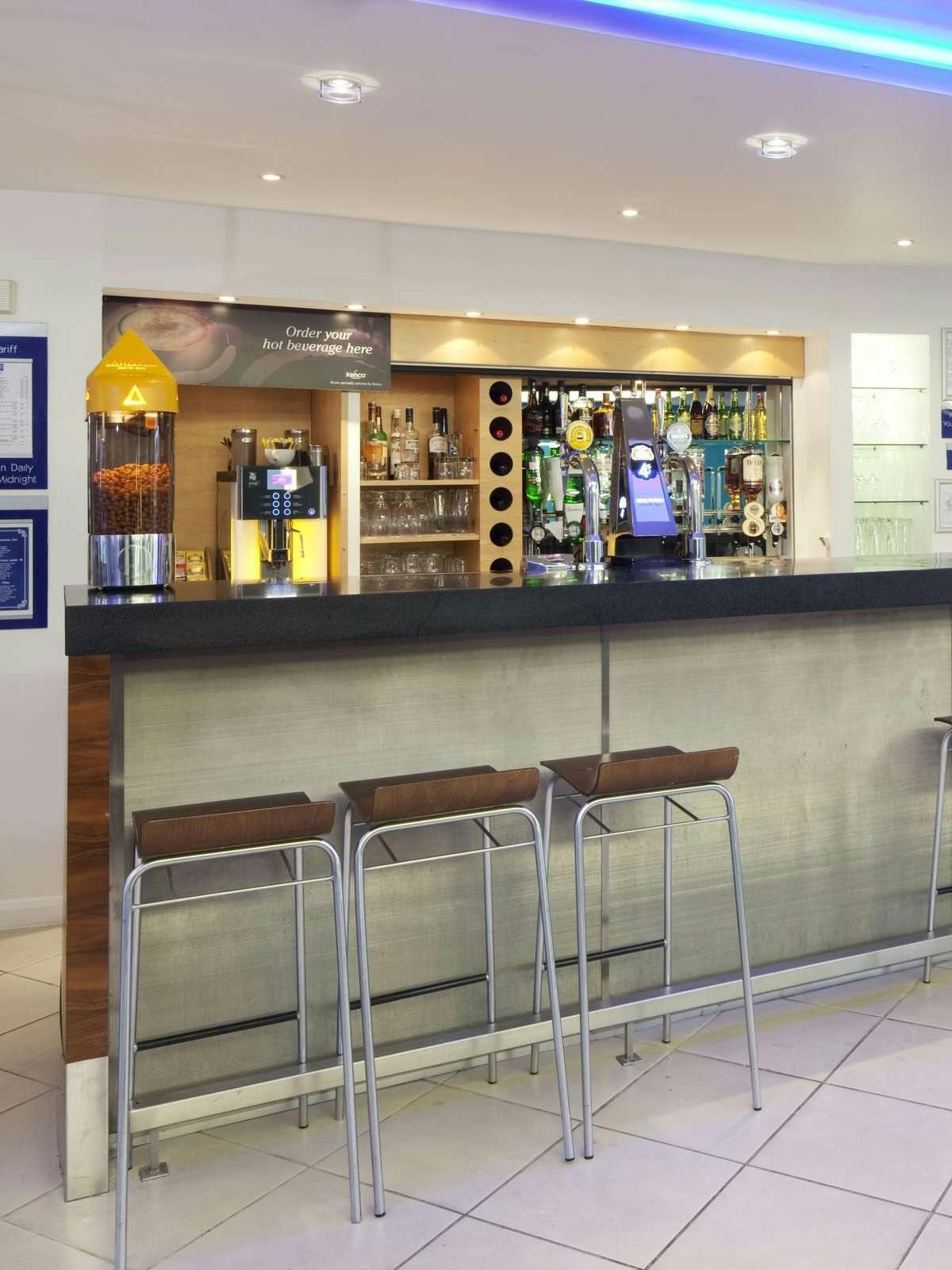 Hotel Holiday Inn Express Cambridge photo 4