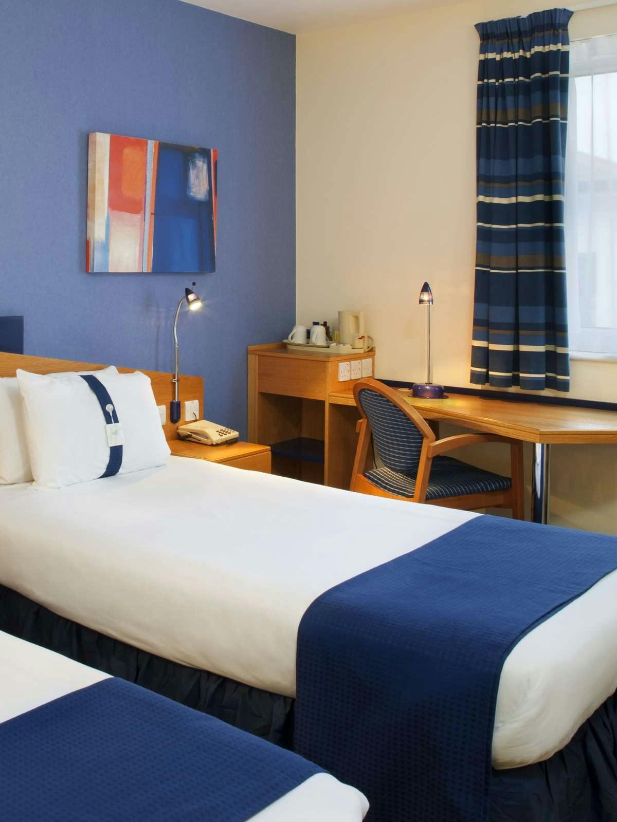 Hotel Holiday Inn Express Canterbury photo 1