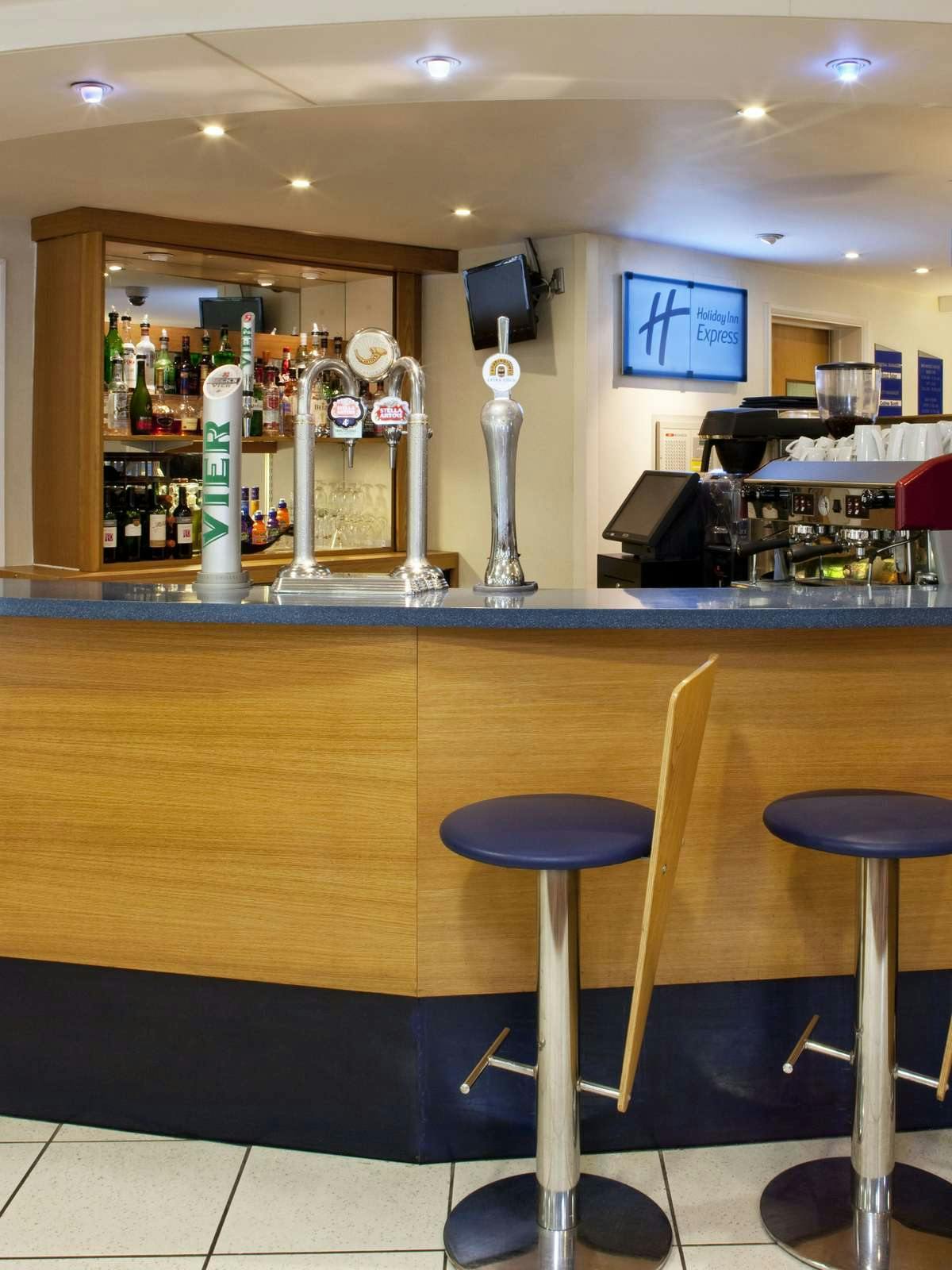 Hotel Holiday Inn Express Canterbury photo 4