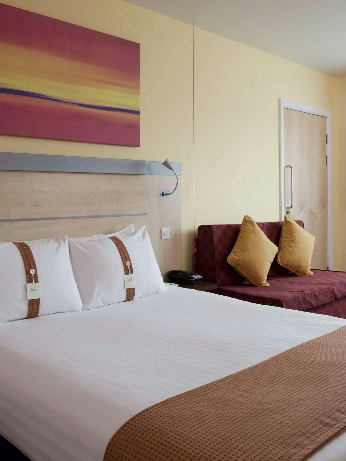 Hotel Holiday Inn Express Burnley photo 1