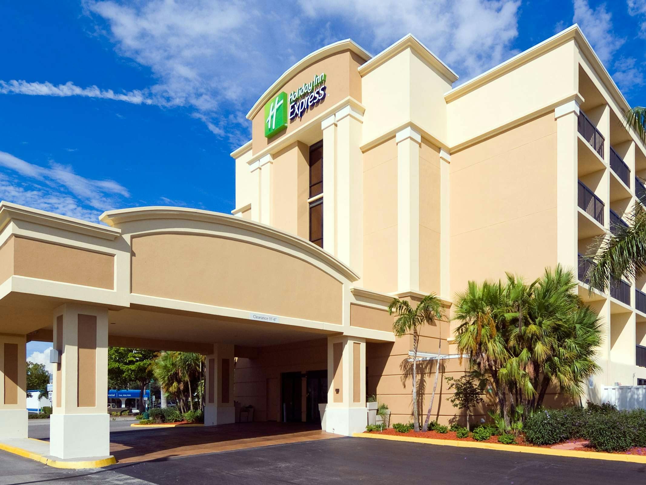Holiday Inn Express Cape Coral