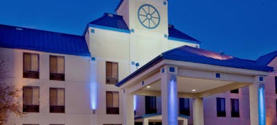 Holiday Inn Express Cedar Rapids (Collins Road)
