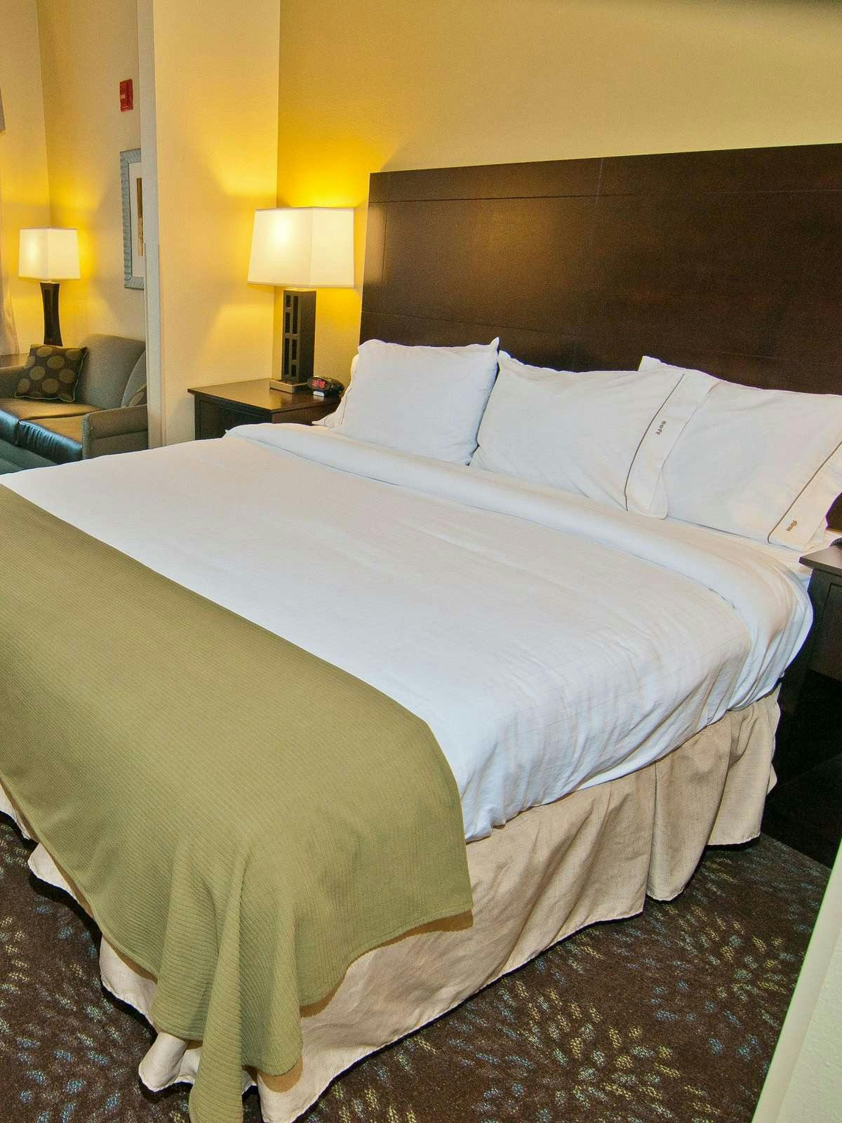 Hotel Holiday Inn Express Charleston Kanawha City photo 1