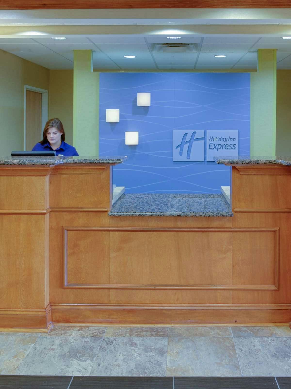 Hotel Holiday Inn Express Charles Town photo 5