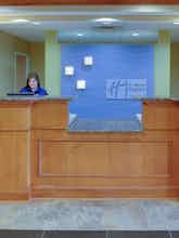 Hotel Holiday Inn Express Charles Town photo 5