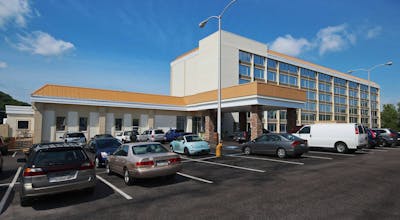 Holiday Inn Express Charleston Civic Center