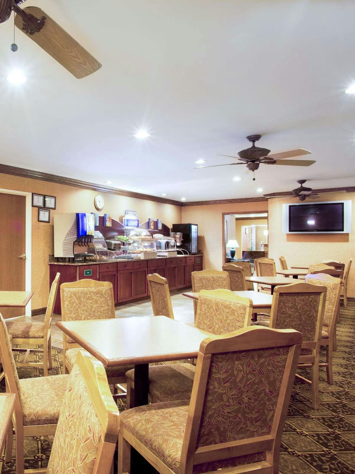 Hotel Holiday Inn Express Chicago Northwest photo 5