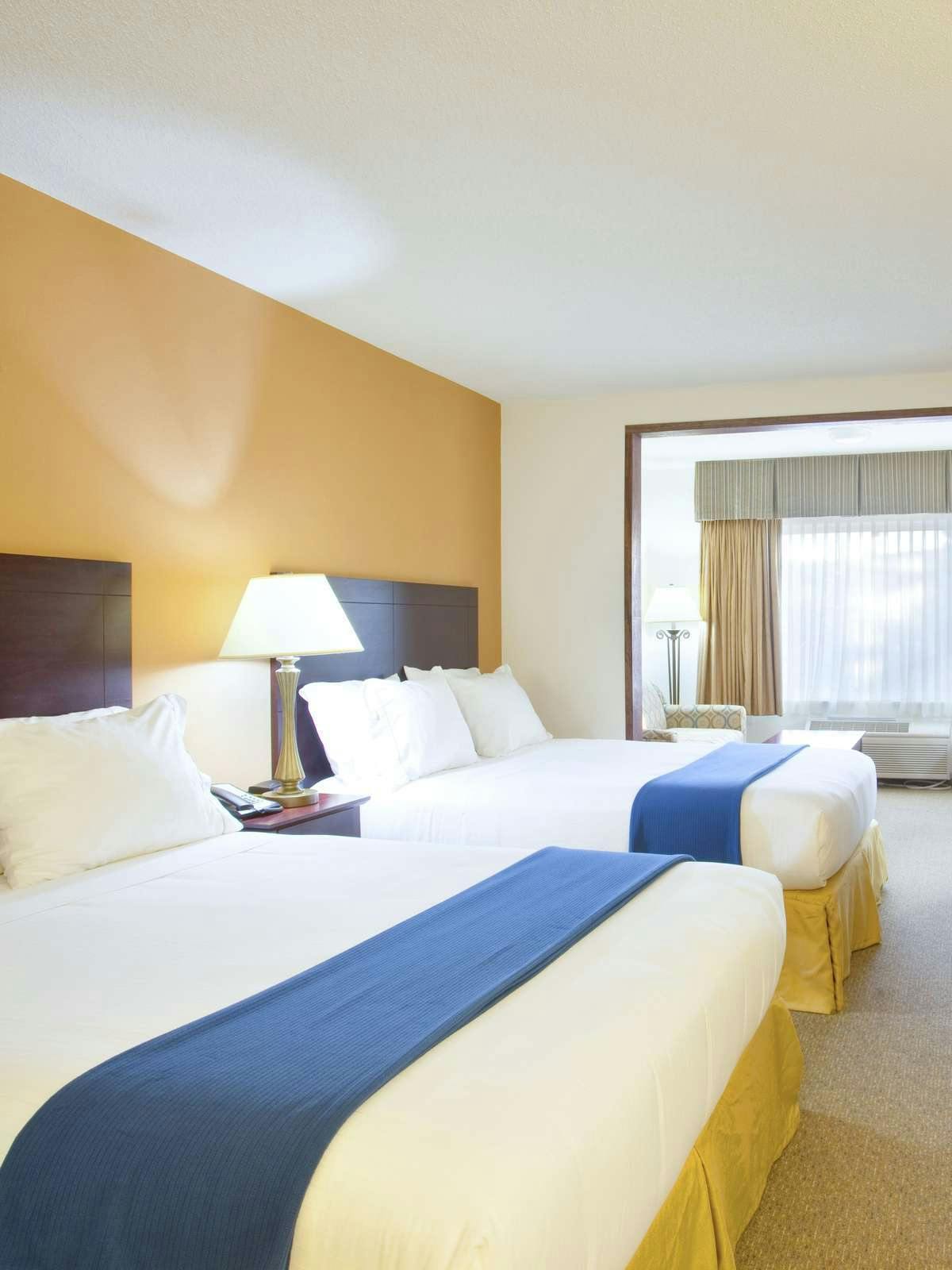 Hotel Holiday Inn Express Chicago Northwest photo 1