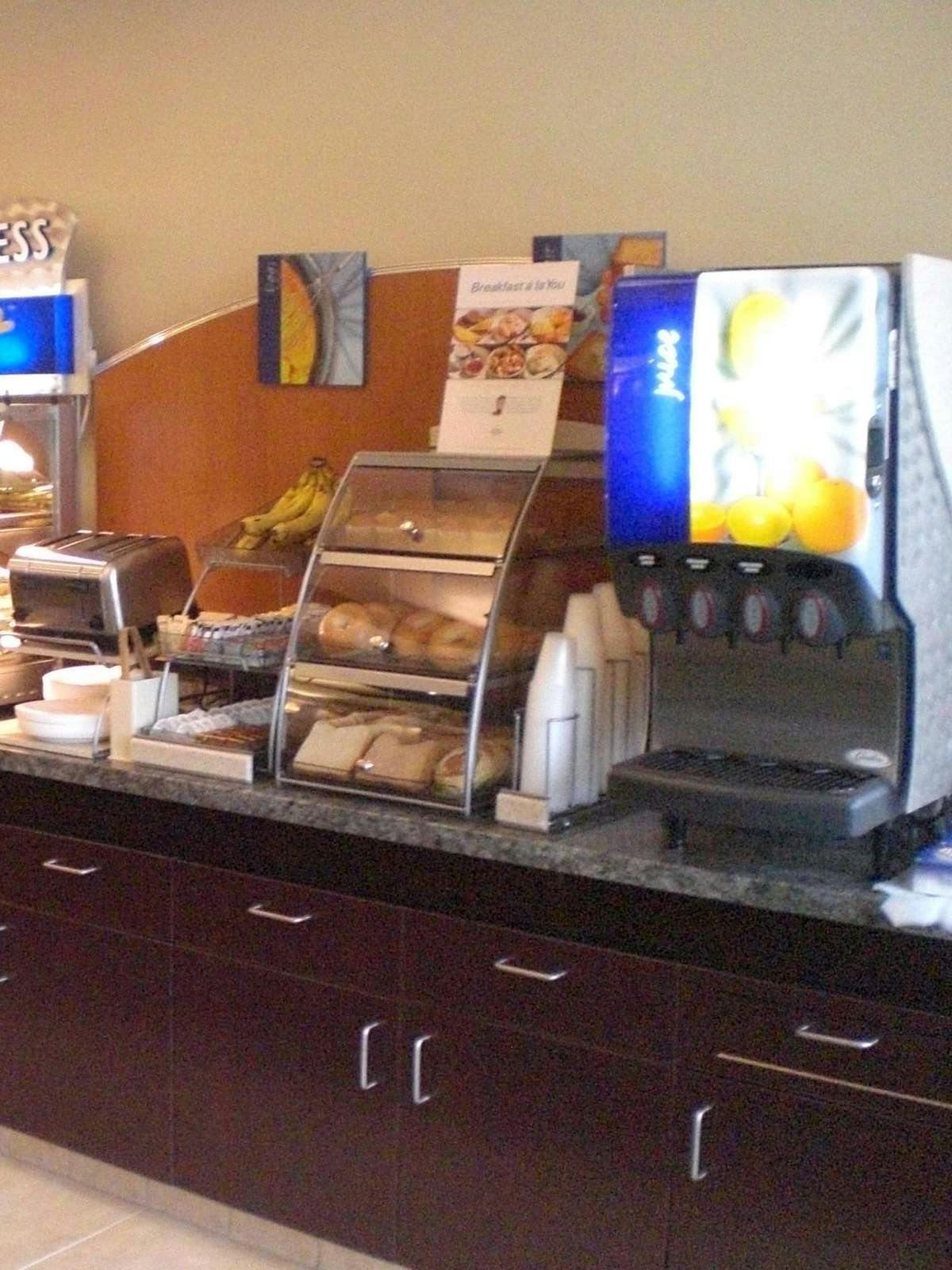 Hotel Holiday Inn Express Clovis Fresno photo 4