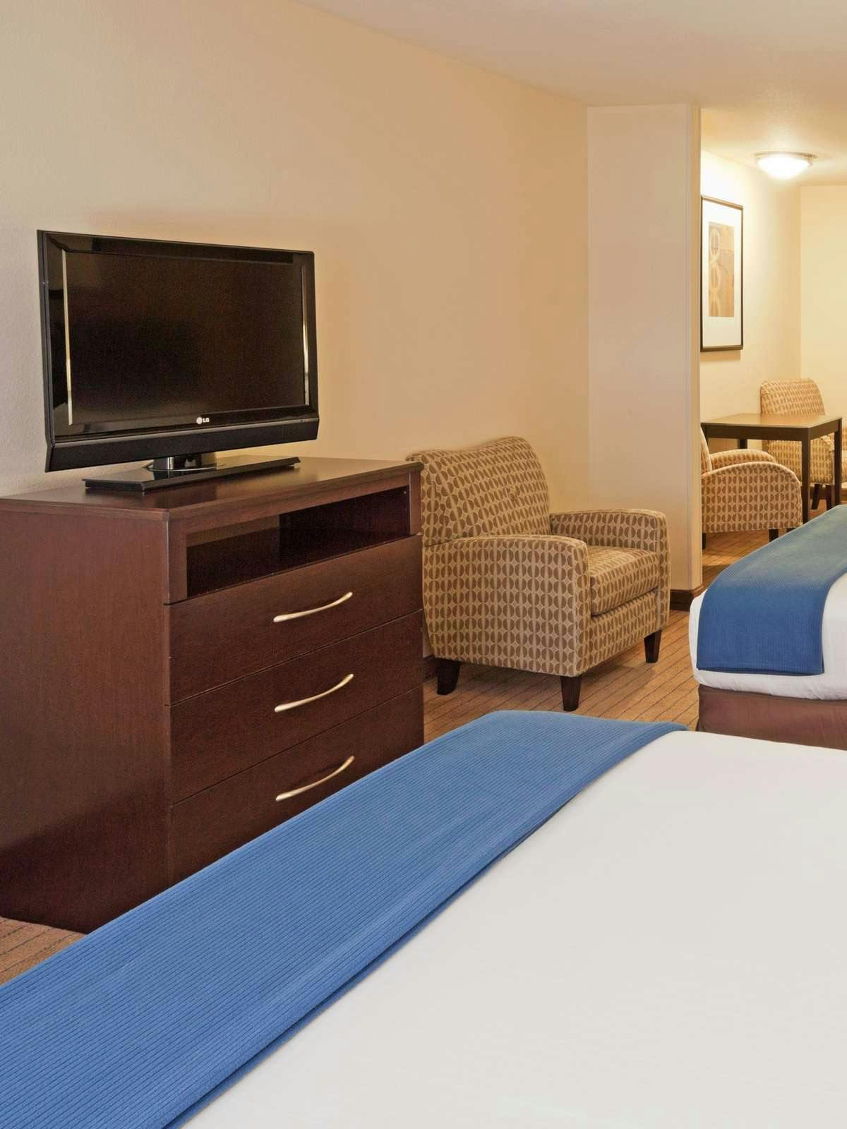 Hotel Holiday Inn Express Clovis Fresno photo 2