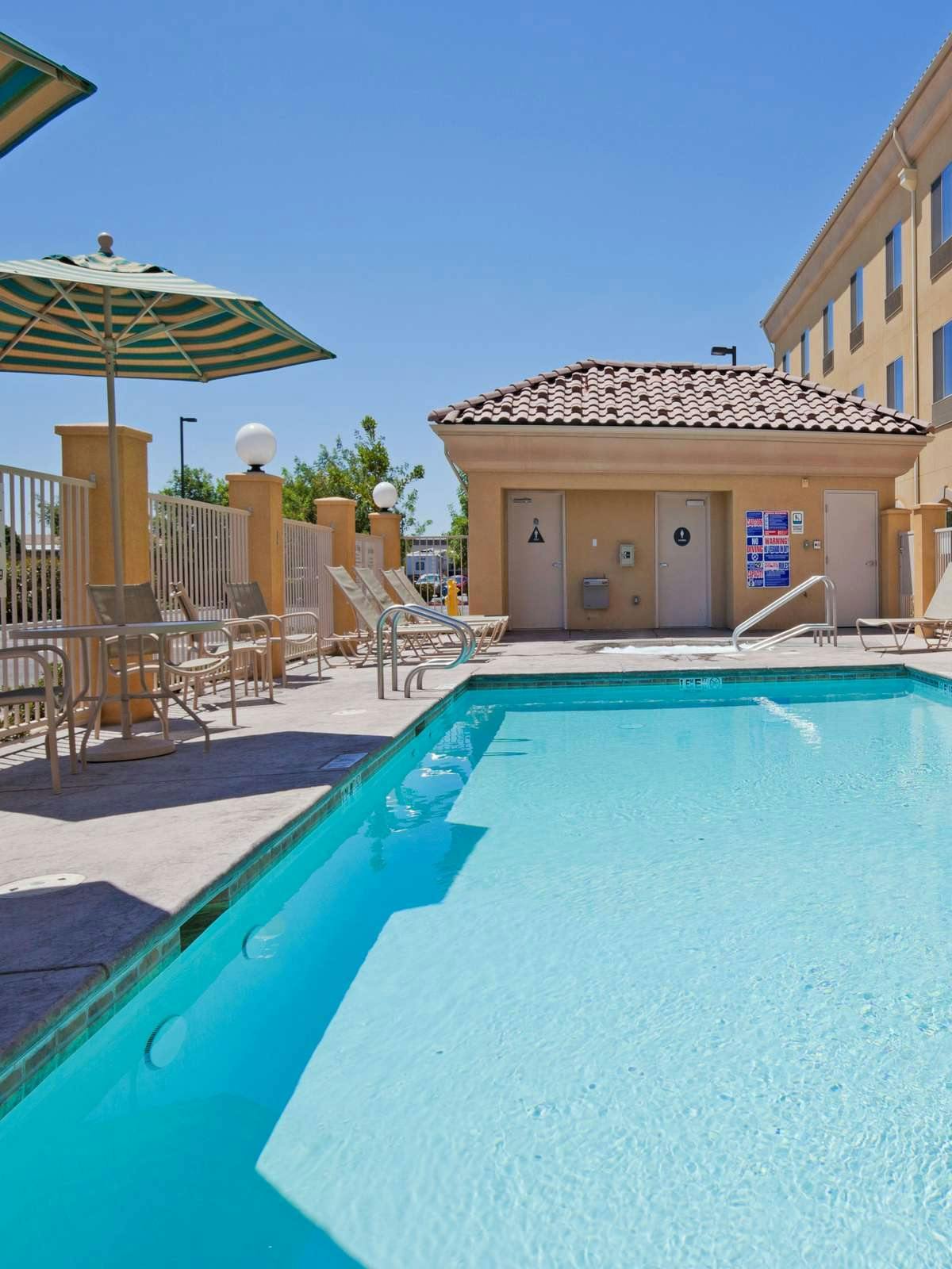 Hotel Holiday Inn Express Clovis Fresno photo 5