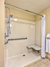 Hotel Holiday Inn Express Chillicothe East photo 3