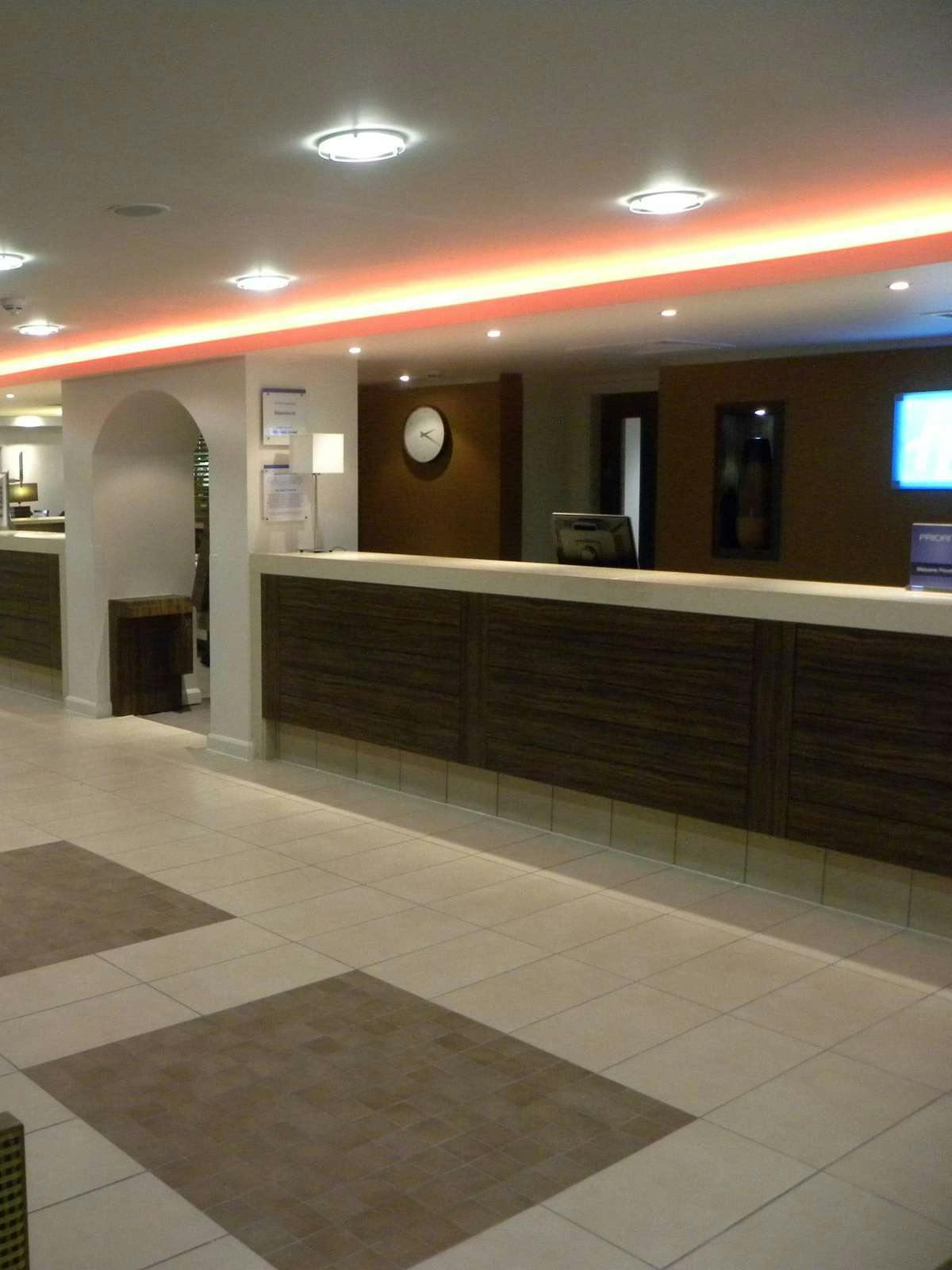 Hotel Holiday Inn Express Colchester photo 4