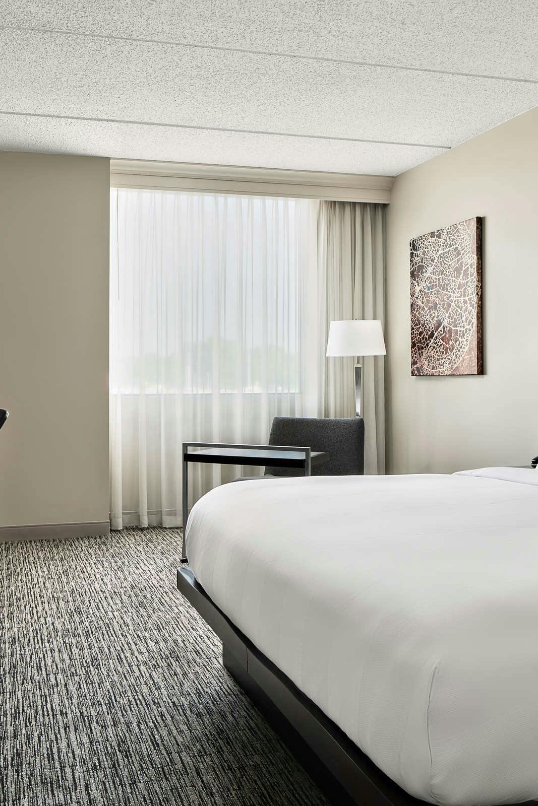 Hotel Cleveland Marriott East photo 4