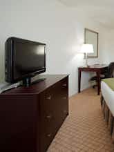 Hotel Holiday Inn Express Colorado Springs Airport photo 2