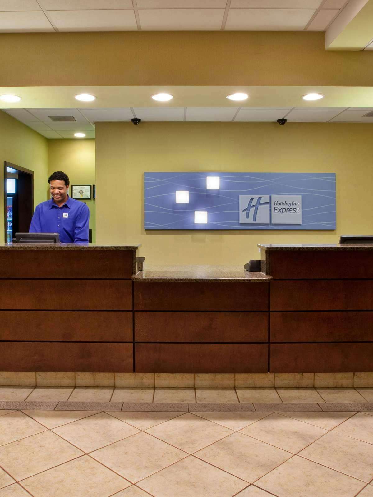 Hotel Holiday Inn Express Atlanta Airport photo 4