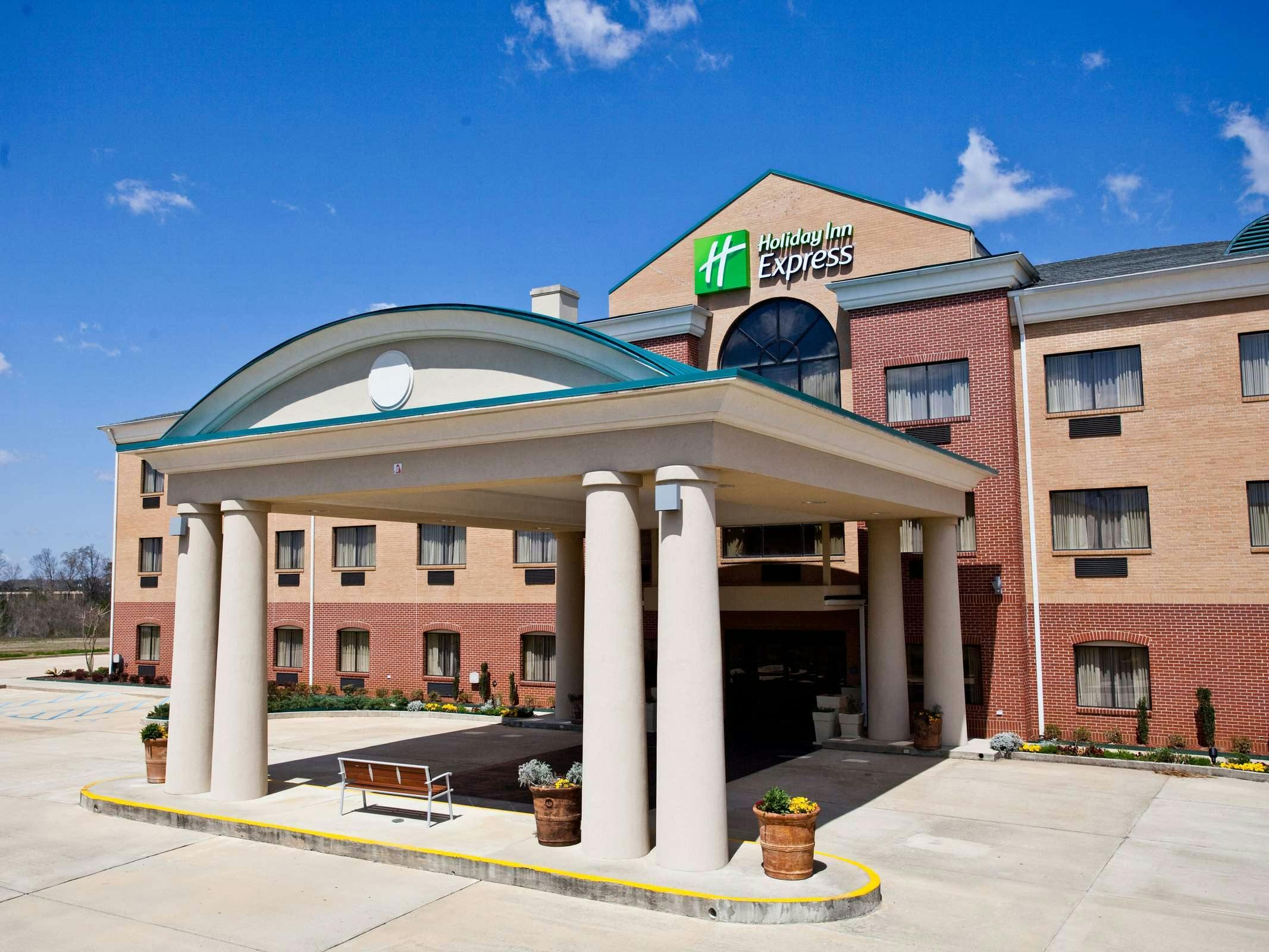 Holiday Inn Express Clanton