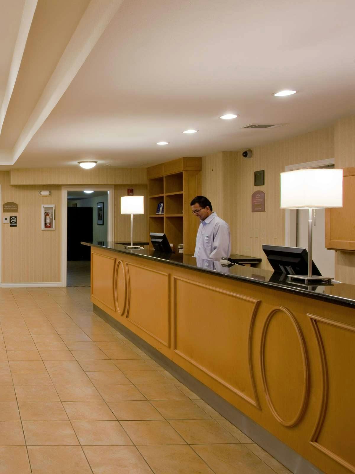 Hotel Holiday Inn Express Colton photo 4