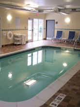 Hotel Holiday Inn Express Cortland photo 5