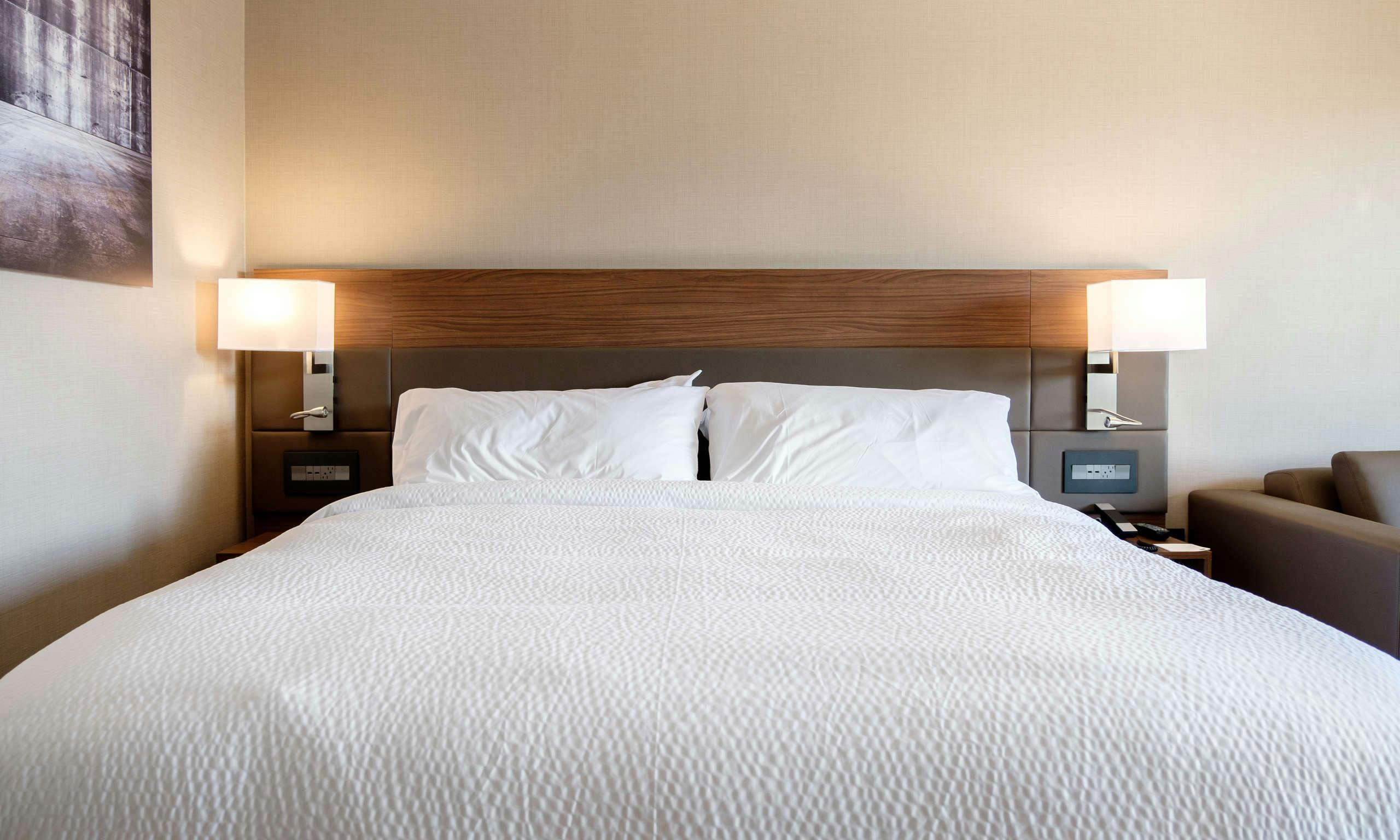 AC Hotel by Marriott Cincinnati at The Banks