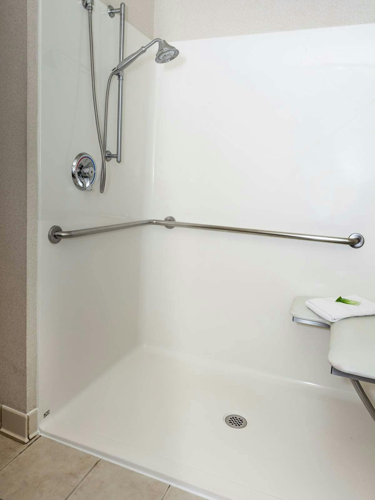 Hotel Holiday Inn Express Corvallis On The River photo 2