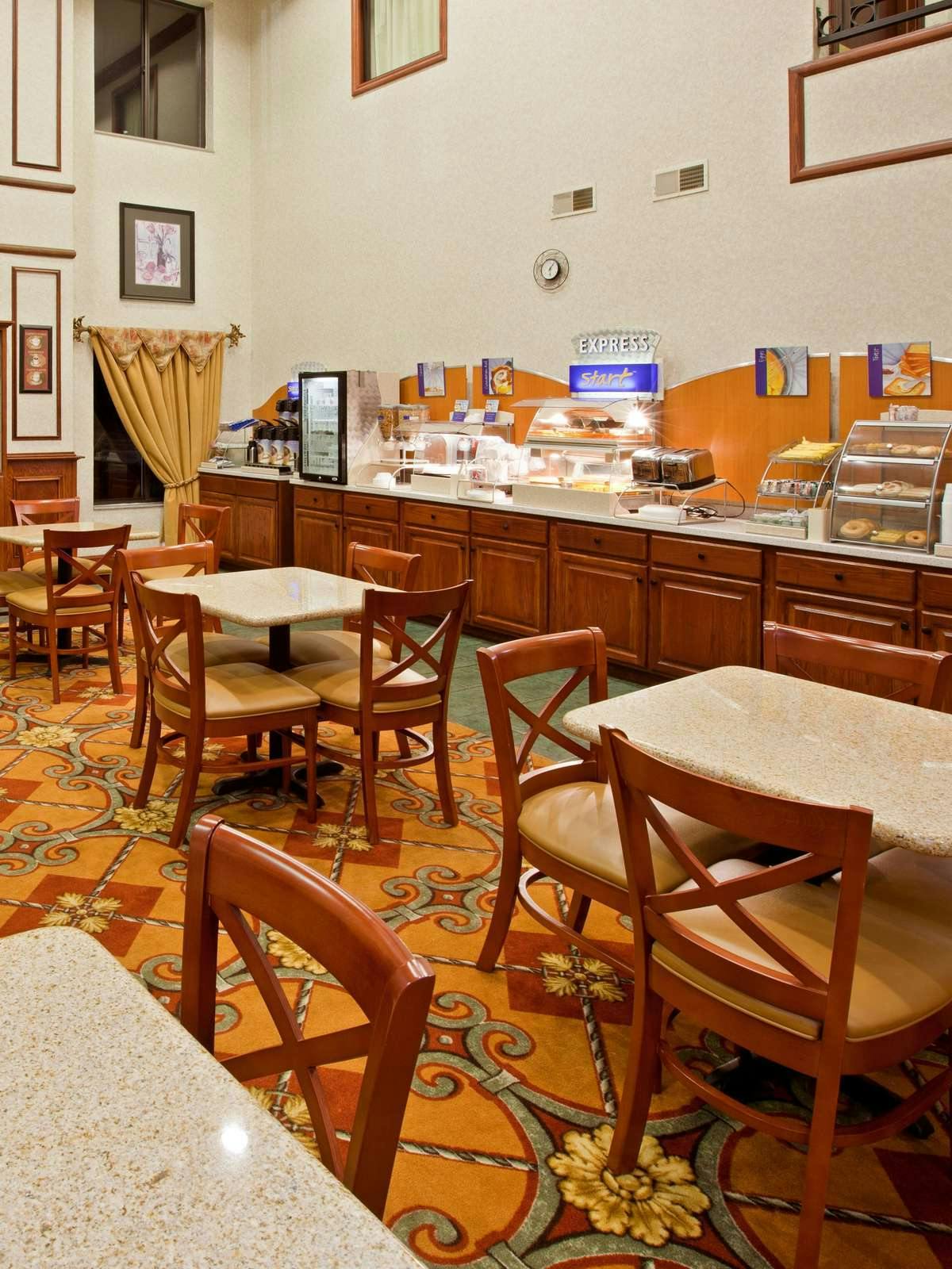 Hotel Holiday Inn Express Corydon photo 4