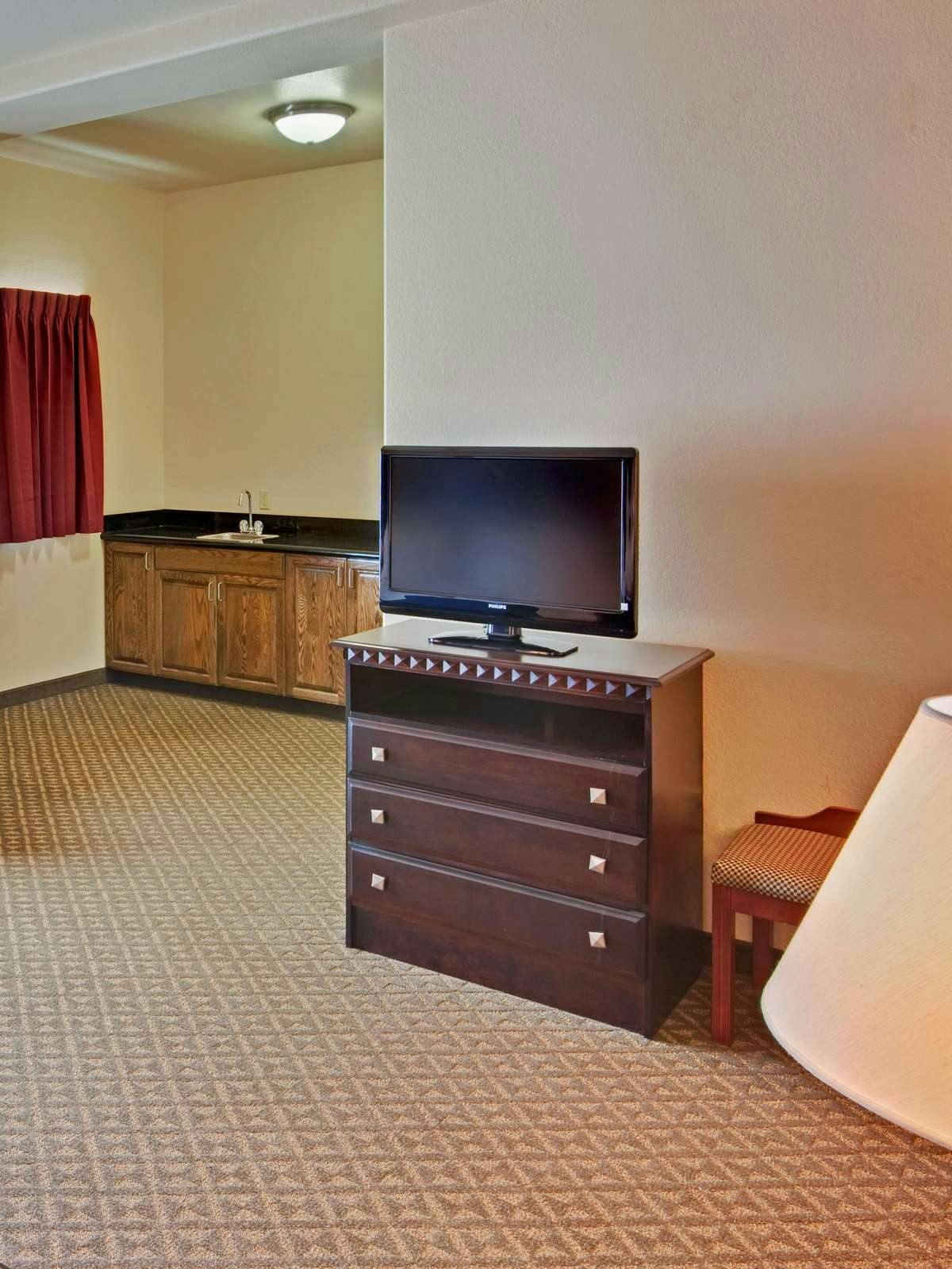 Hotel Holiday Inn Express Delano Highway 99 photo 2