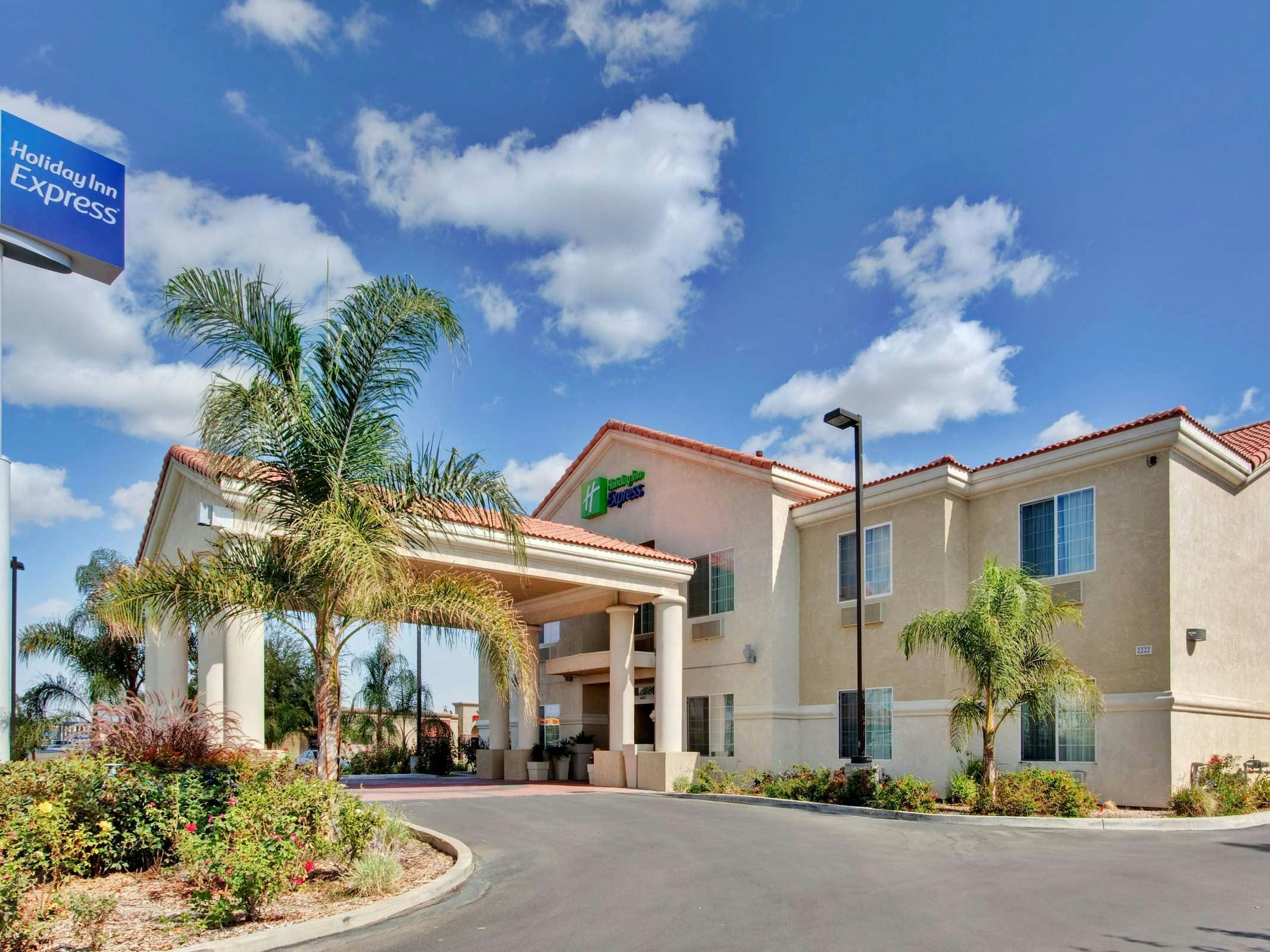 Holiday Inn Express Delano Highway 99