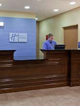 Hotel Holiday Inn Express Devils Lake photo 3