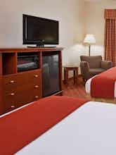 Hotel Holiday Inn Express Delmont photo 2