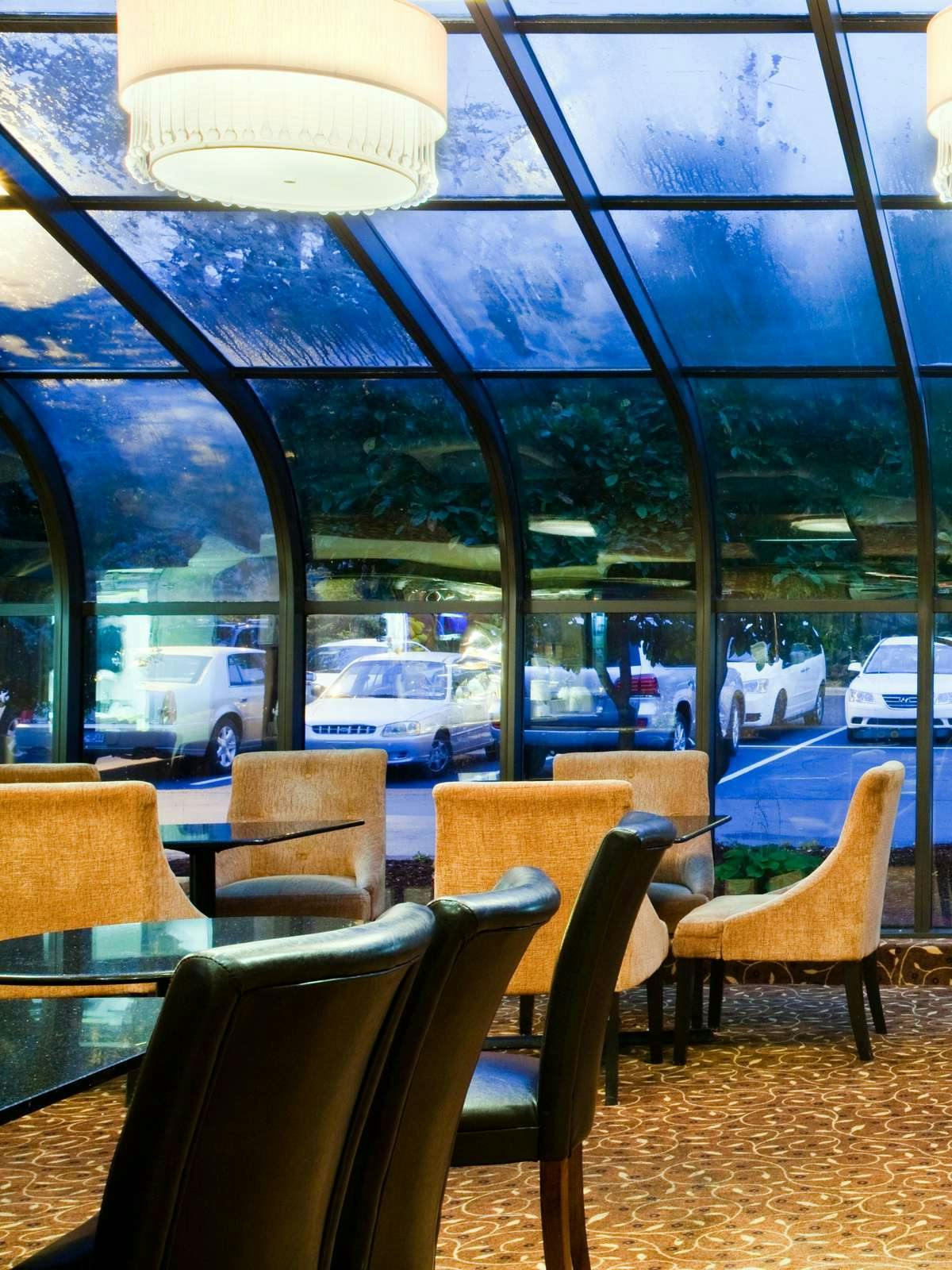 Hotel Holiday Inn Express Downtown West photo 4