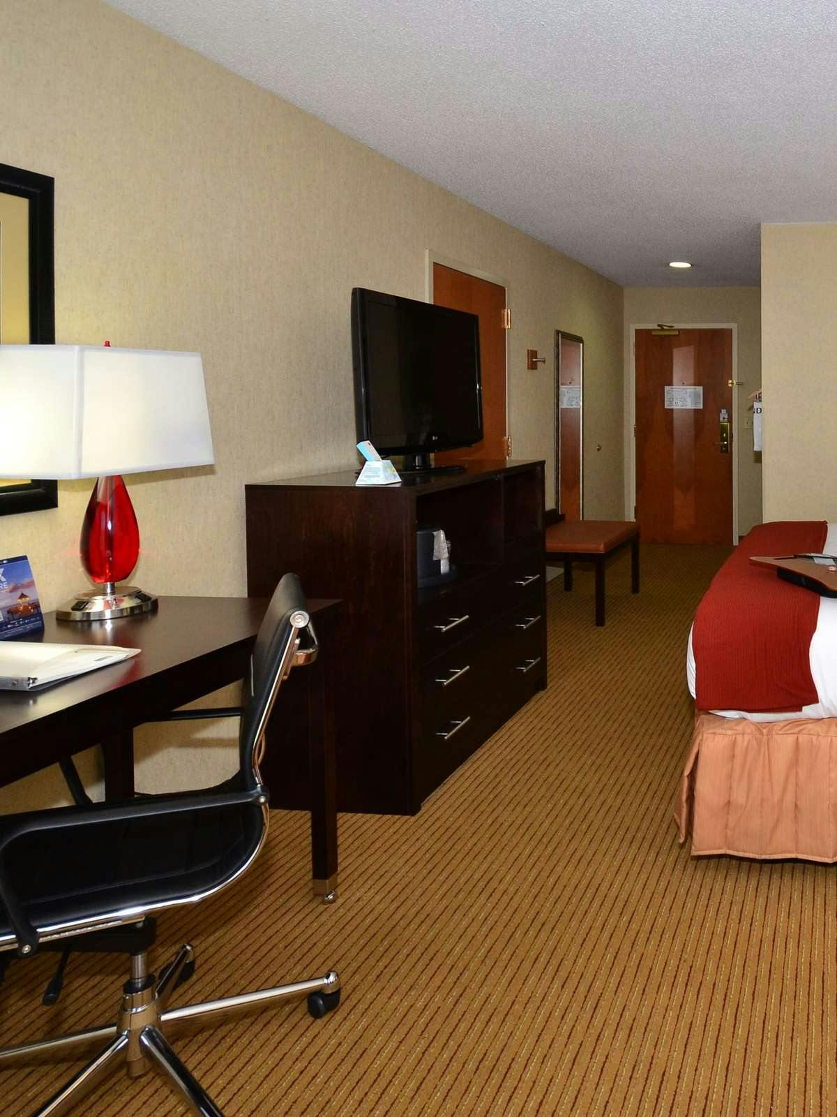 Hotel Holiday Inn Express Dublin photo 2