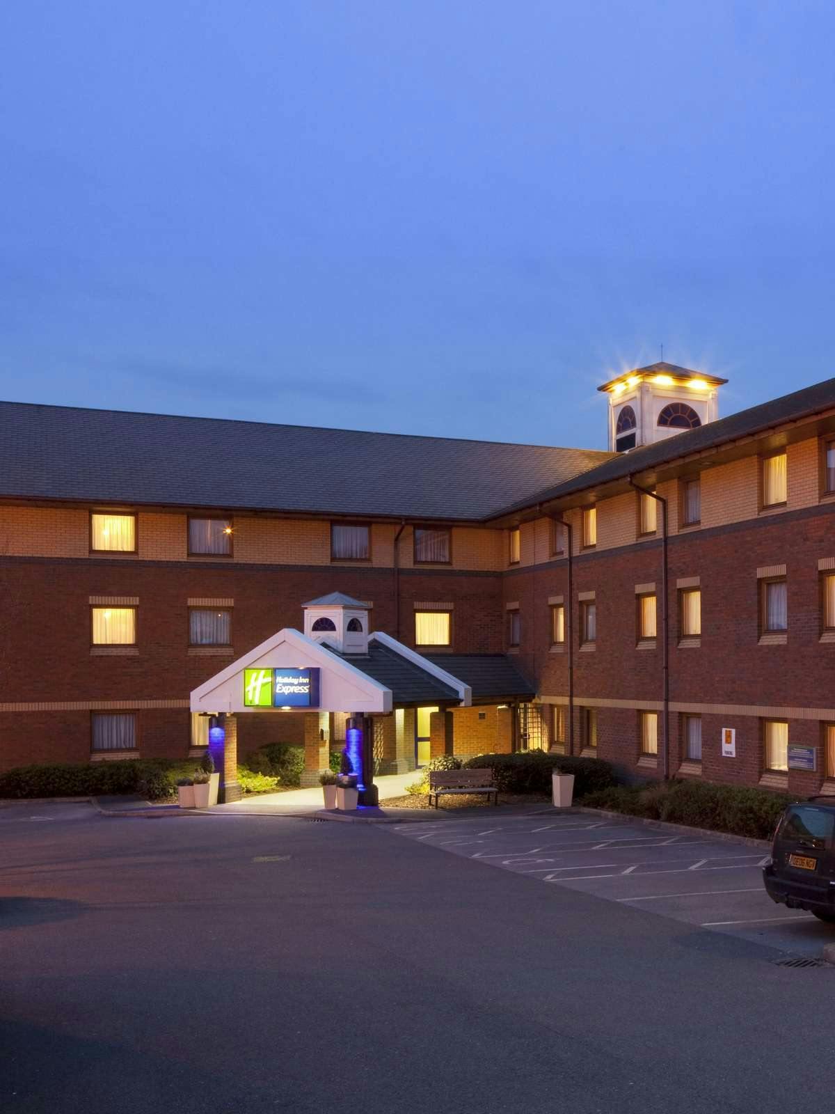 Hotel Holiday Inn Express Exeter photo 5