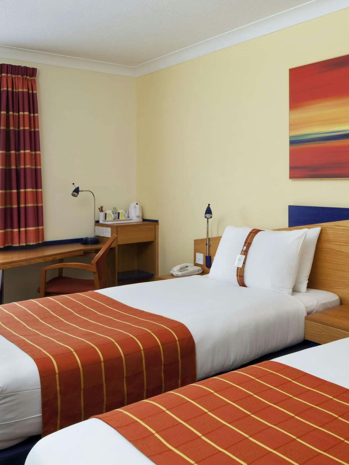 Hotel Holiday Inn Express Exeter photo 1