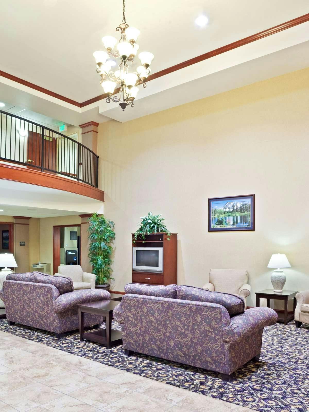 Hotel Holiday Inn Express Ellensburg photo 3