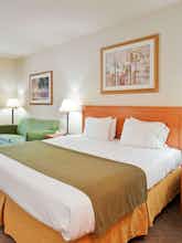 Hotel Holiday Inn Express Fairhope Point Clear photo 1