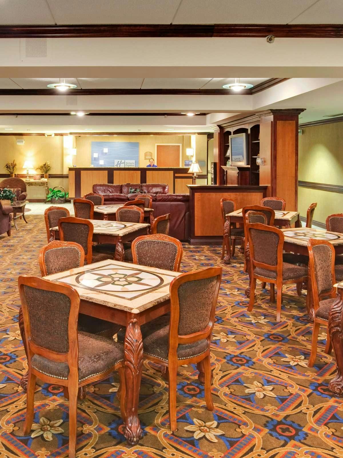 Hotel Holiday Inn Express Flint photo 3