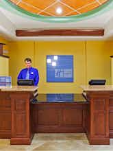 Hotel Holiday Inn Express Greensboro photo 4