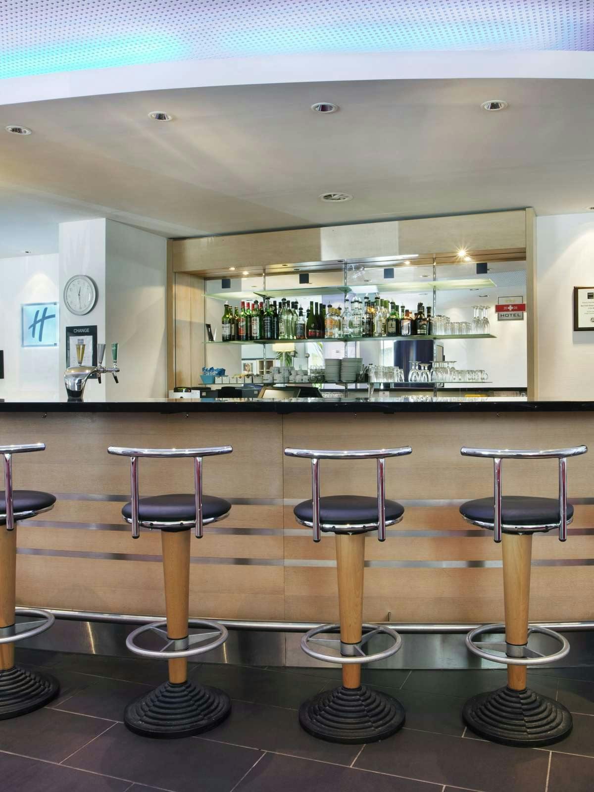 Hotel Holiday Inn Express Geneva Airport photo 3