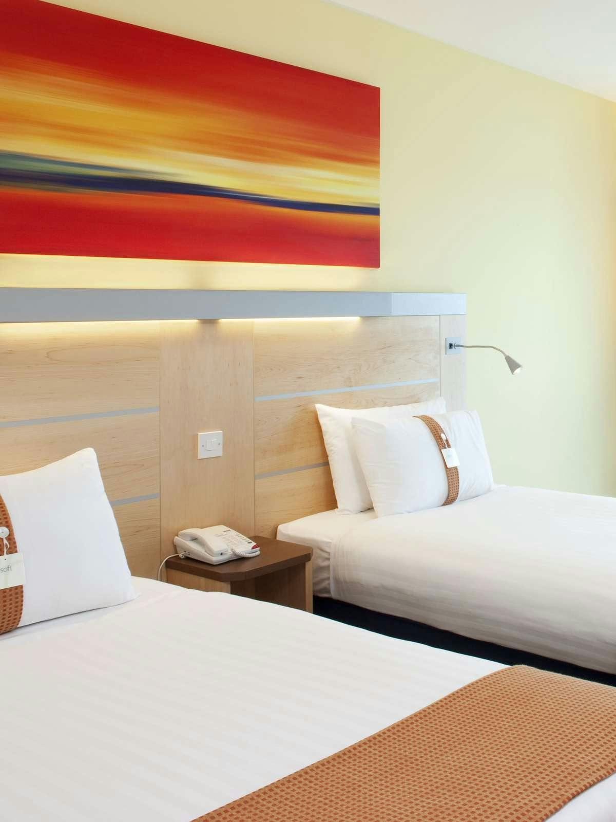 Hotel Holiday Inn Express Hamilton photo 1