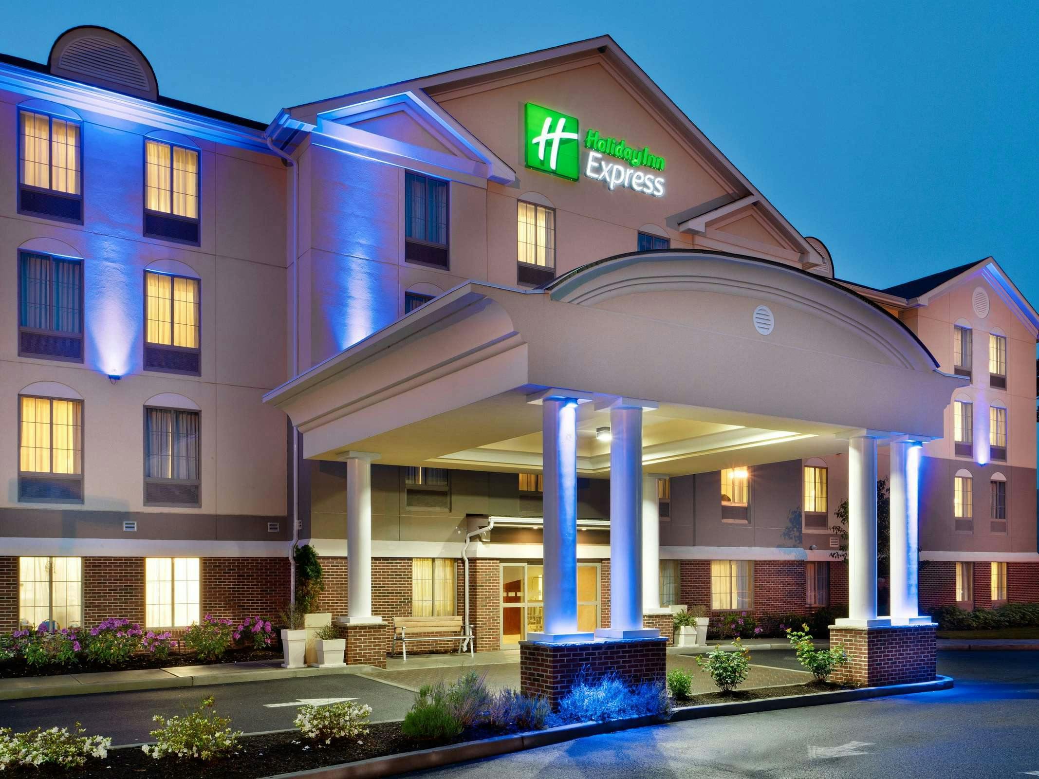 Holiday Inn Express Haskell Wayne Area