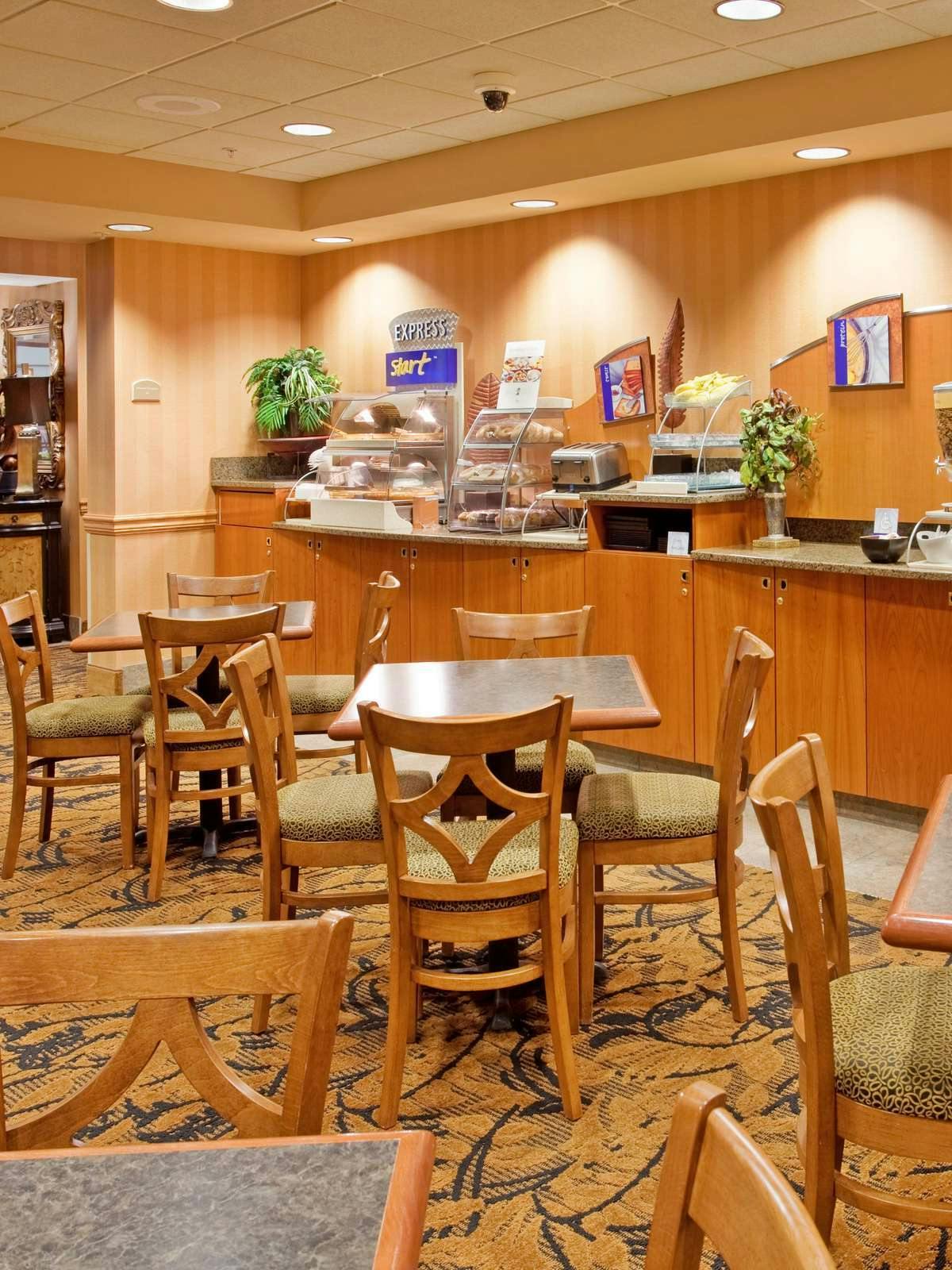 Hotel Holiday Inn Express Hastings photo 5