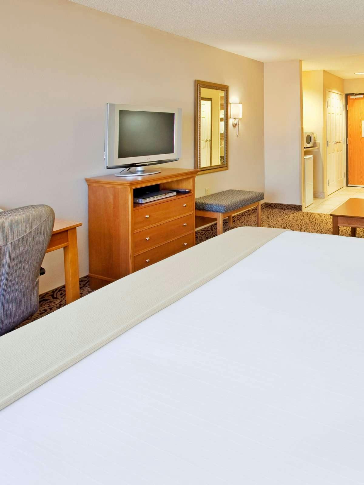 Hotel Holiday Inn Express Hastings photo 2