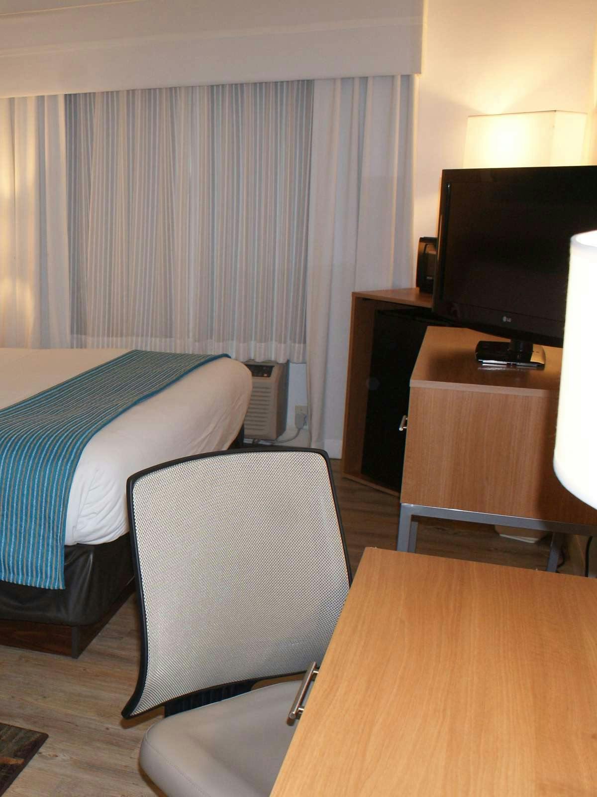 Hotel Holiday Inn Express Harmarville photo 2