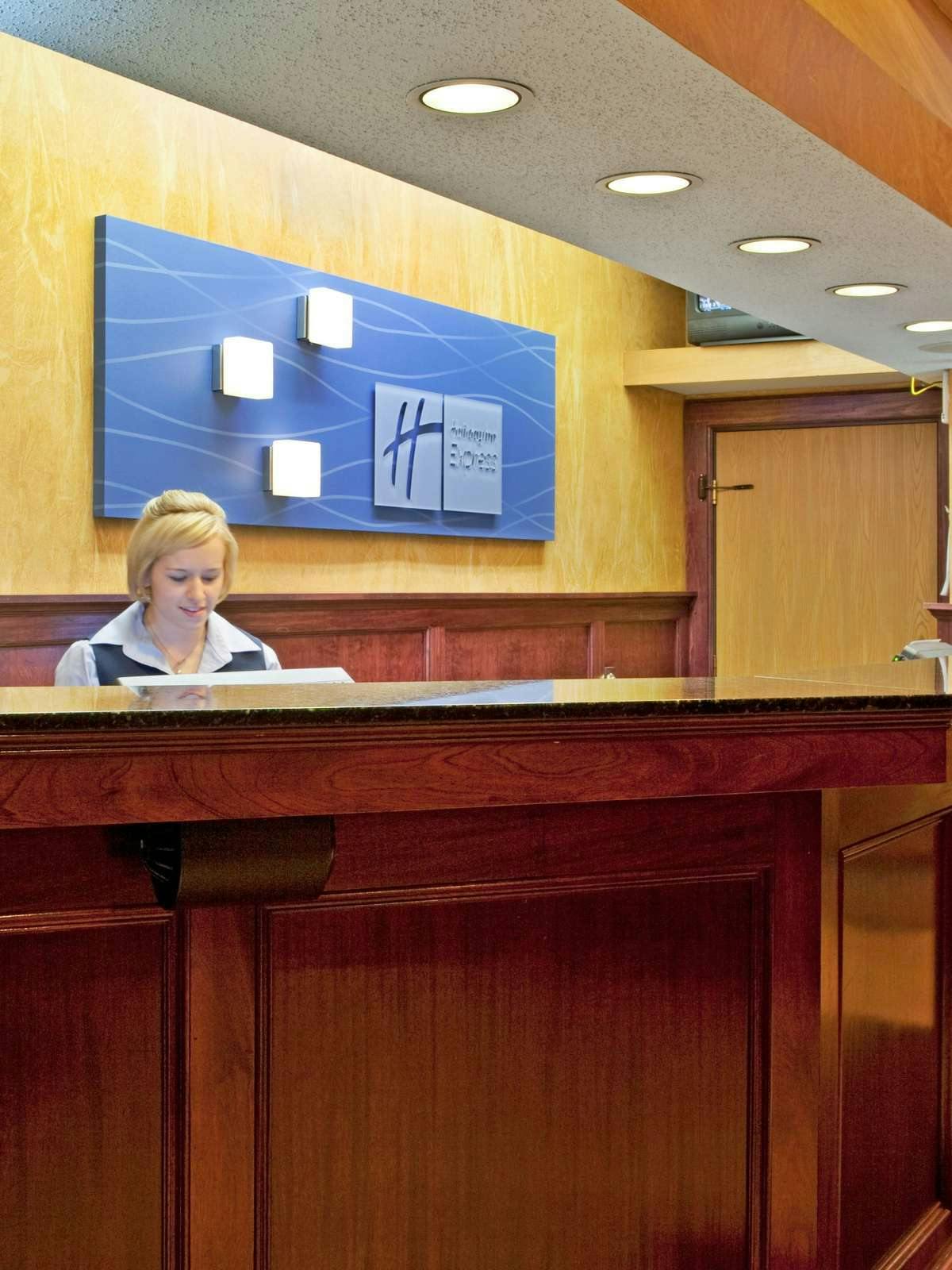 Hotel Holiday Inn Express Harmarville photo 3