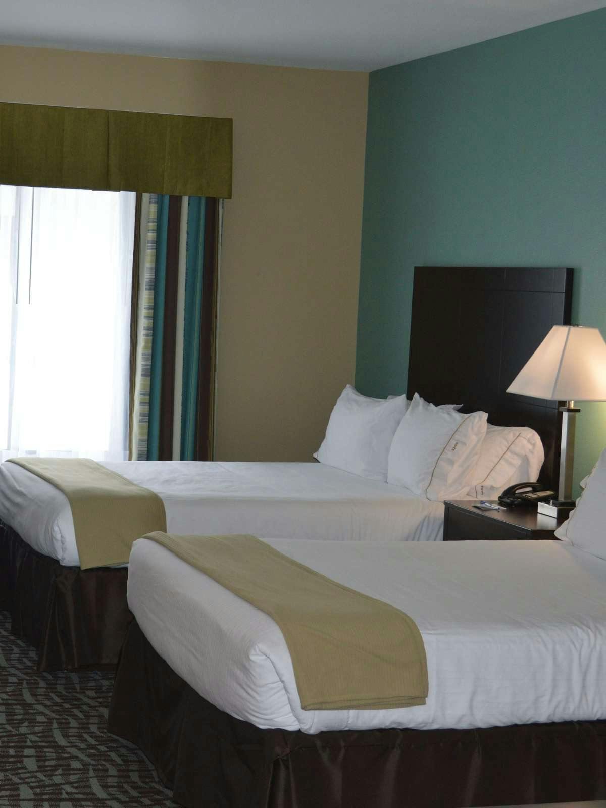 Hotel Holiday Inn Express Hastings photo 1