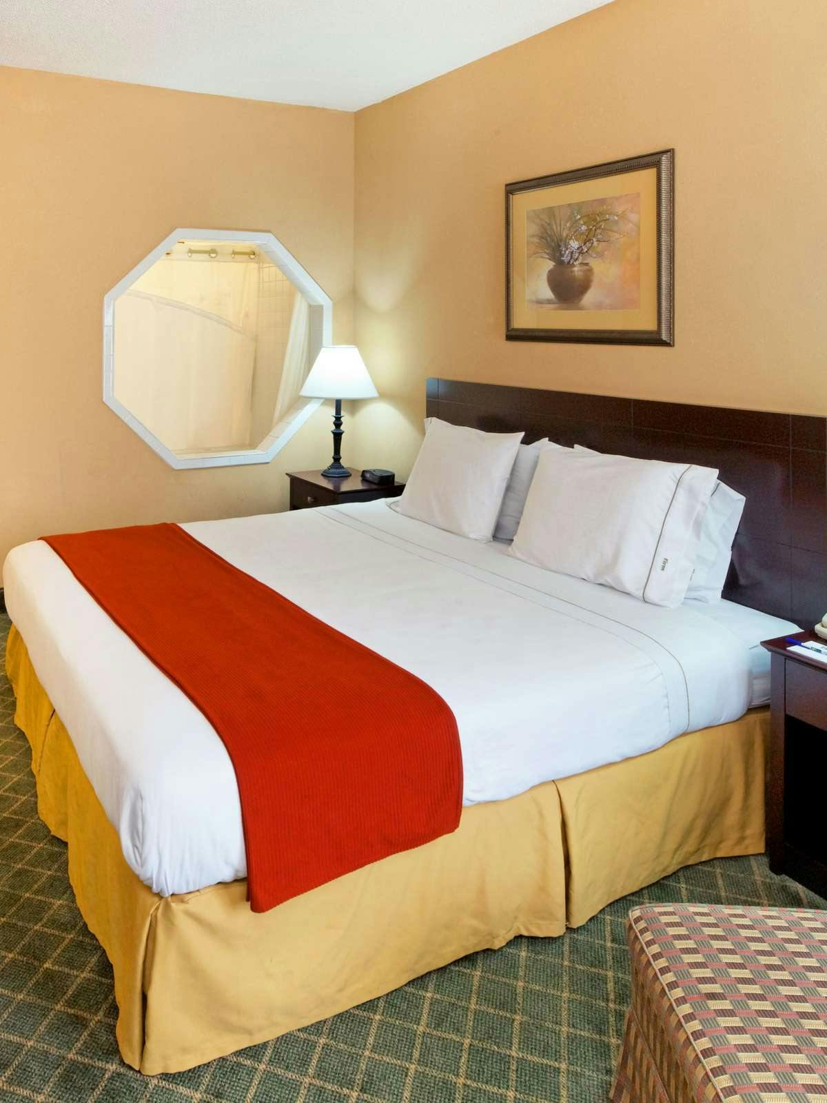 Hotel Holiday Inn Express Henderson N Evansville South photo 1